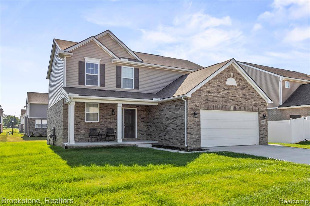 Macomb, MI 48042,48672 Ivory Orchard Drive
