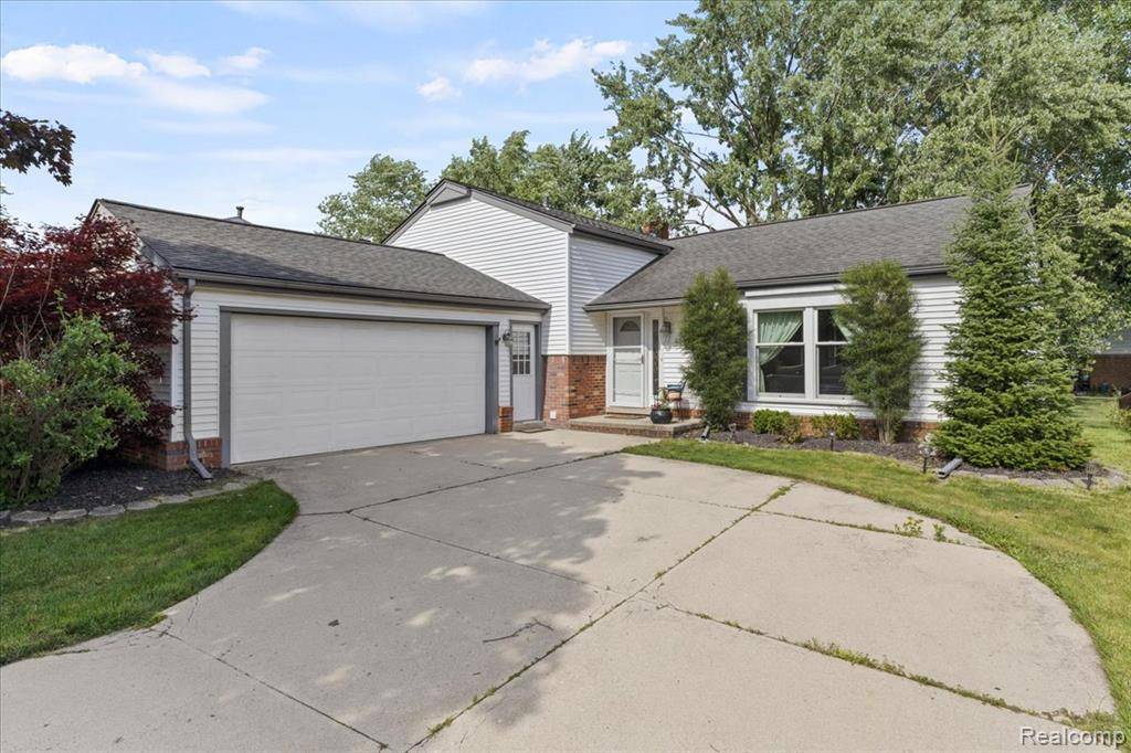 Canton, MI 48187,42109 Hartford Drive