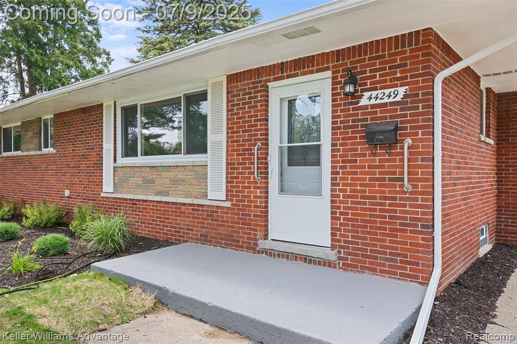 Sterling Heights, MI 48314,44249 Donley Drive