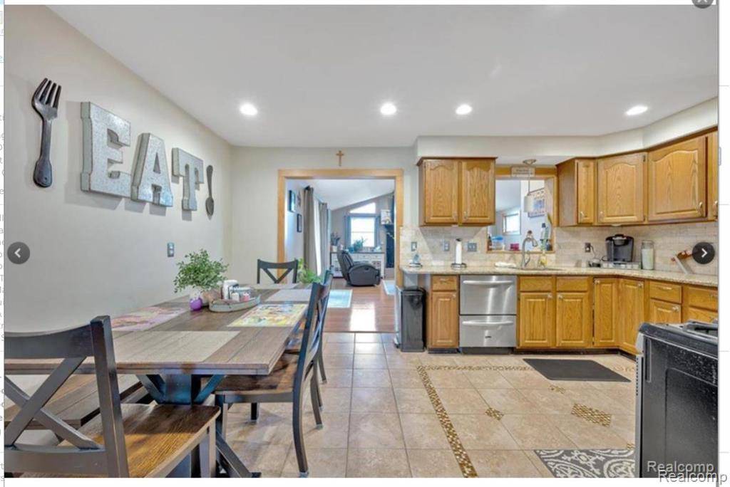Warren, MI 48093,28677 Gilbert Drive
