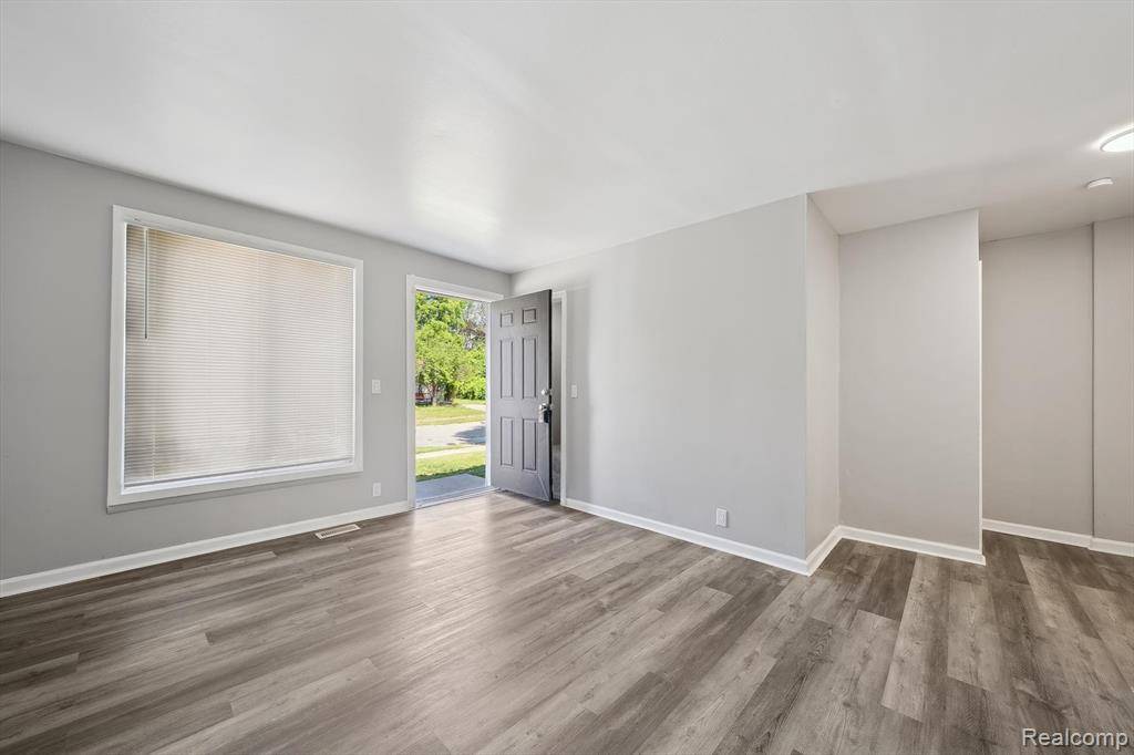 Inkster, MI 48141,2245 Spring Hill Avenue