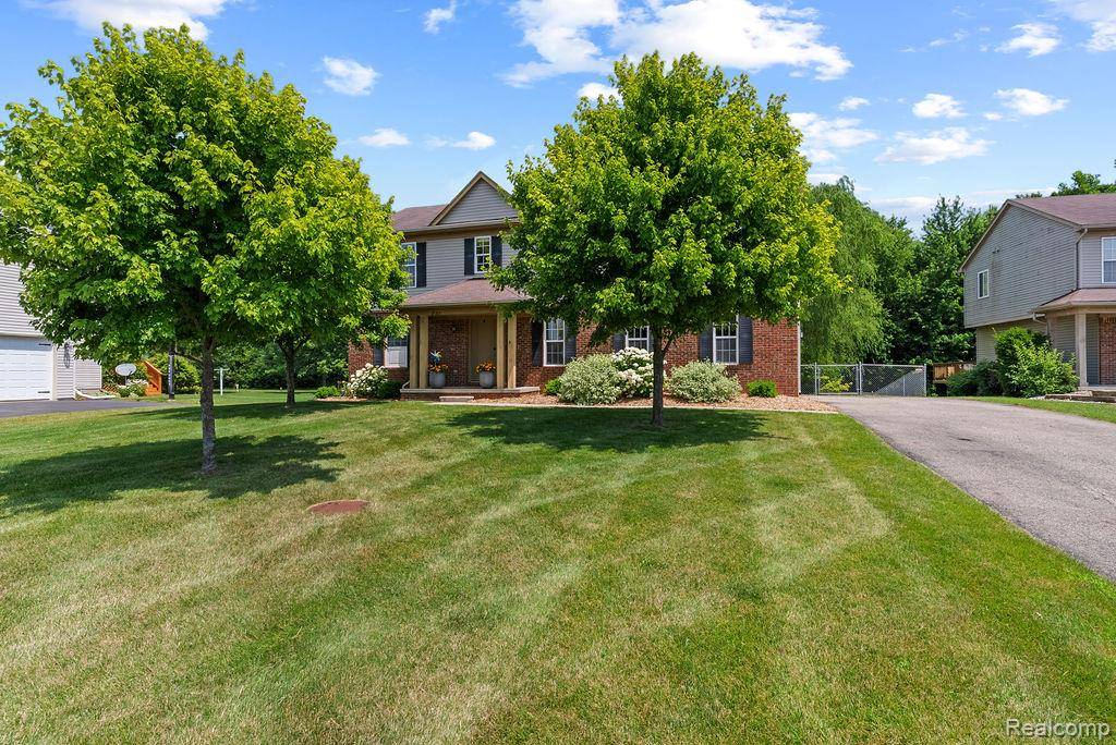 Grand Blanc, MI 48439,8183 Loon Lane