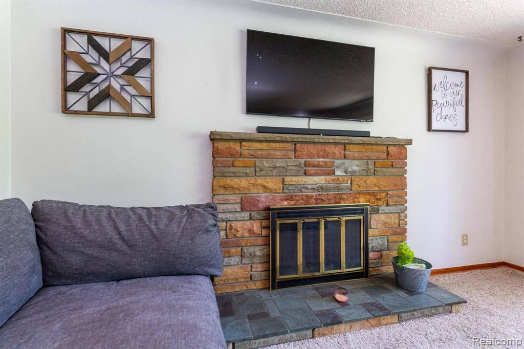 Sterling Heights, MI 48312,8345 E 14 Mile Road