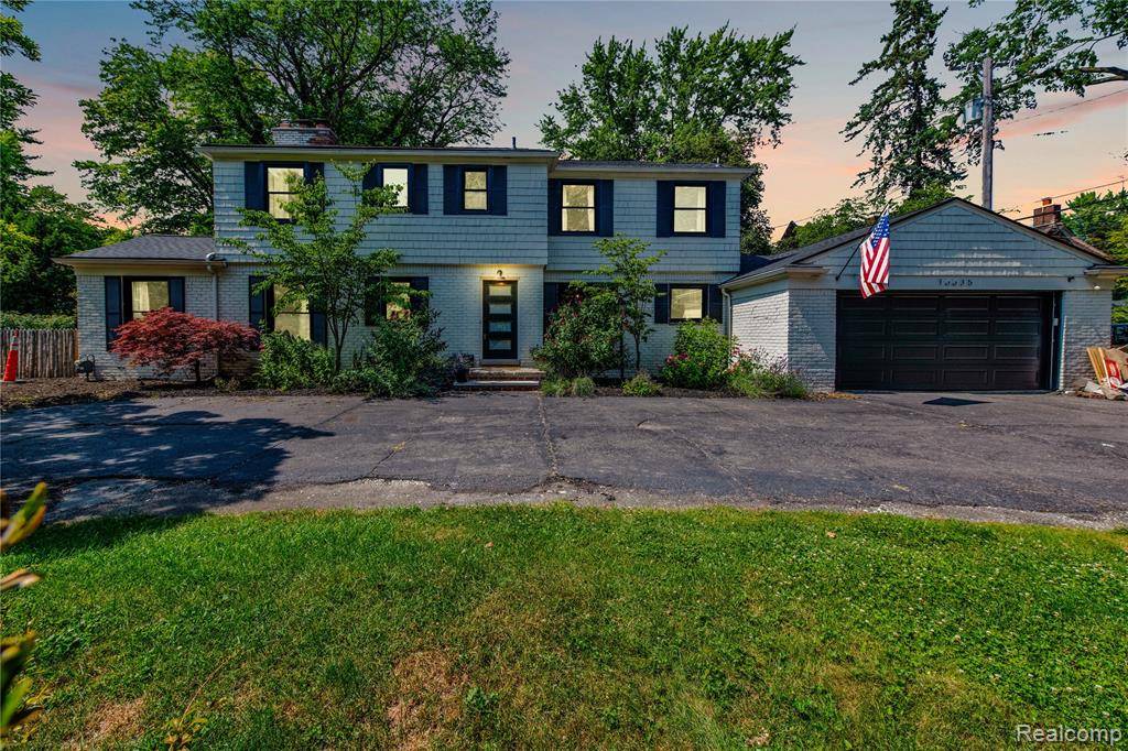 Grosse Pointe Park, MI 48230,16635 E Jefferson Avenue