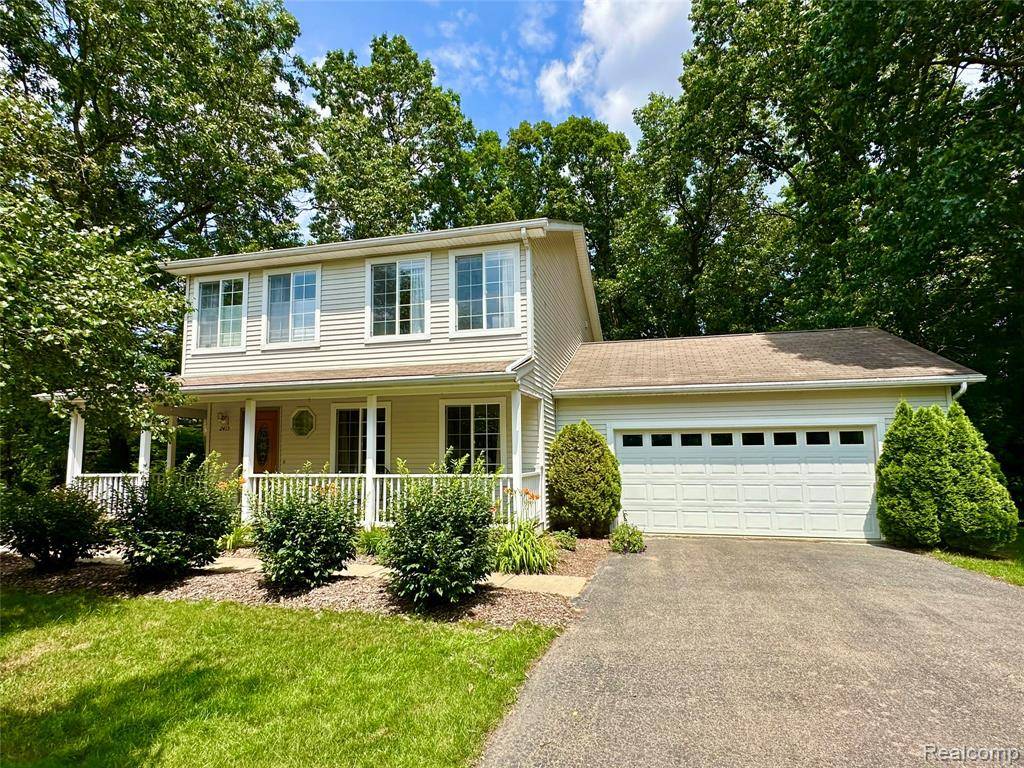 Pinckney, MI 48169,2415 Spartans Trail