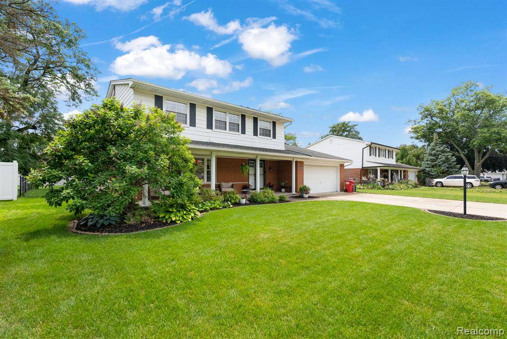 Clinton Twp, MI 48035,16368 Festian Drive