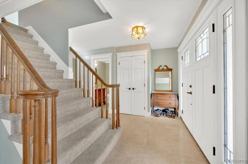 Rochester Hills, MI 48309,3417 Palm Aire Court