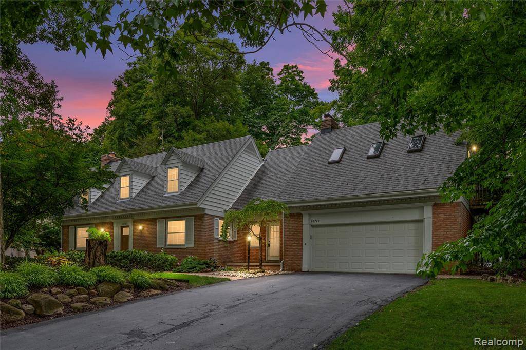 Beverly Hills, MI 48025,32741 Friar Tuck Lane