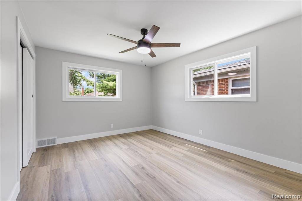 Saint Clair Shores, MI 48082,22700 Garfield Street