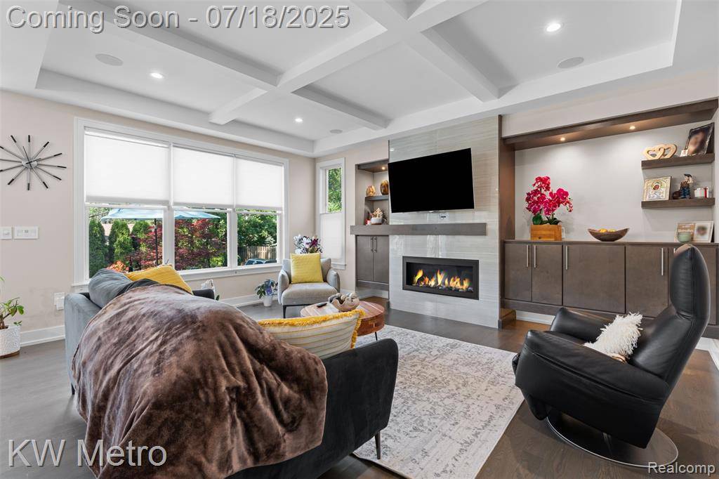 Troy, MI 48084,3591 Paddington DR Drive