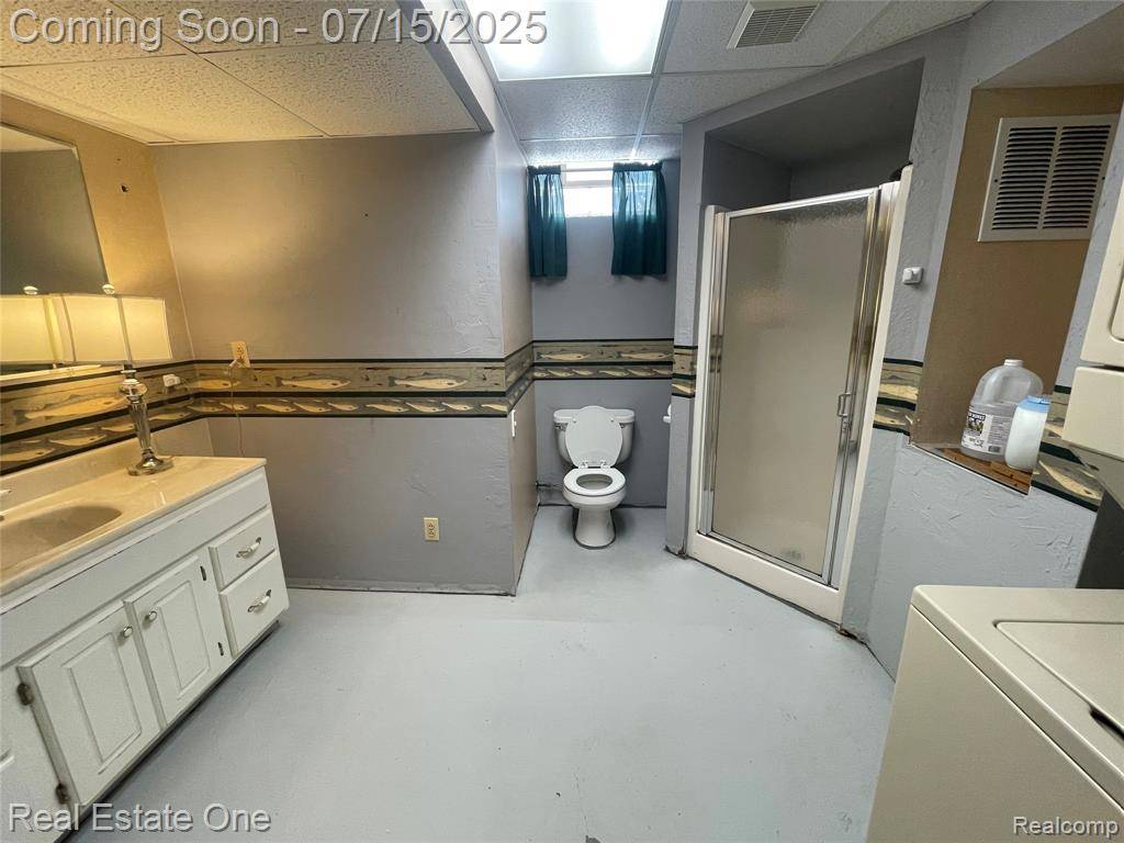 Dearborn Heights, MI 48127,5955 BEECH DALY RD