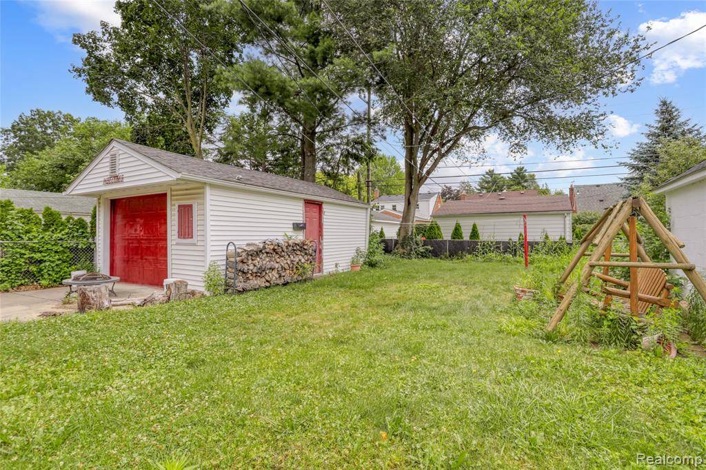 Dearborn, MI 48128,928 N Denwood Street