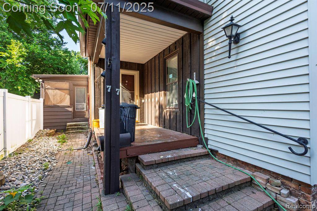 Mount Clemens, MI 48043,77 Hubbard Street