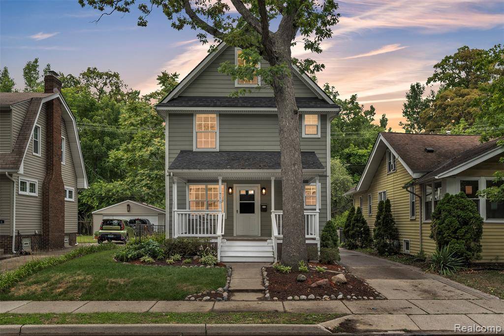 Royal Oak, MI 48067,715 Gardenia Avenue