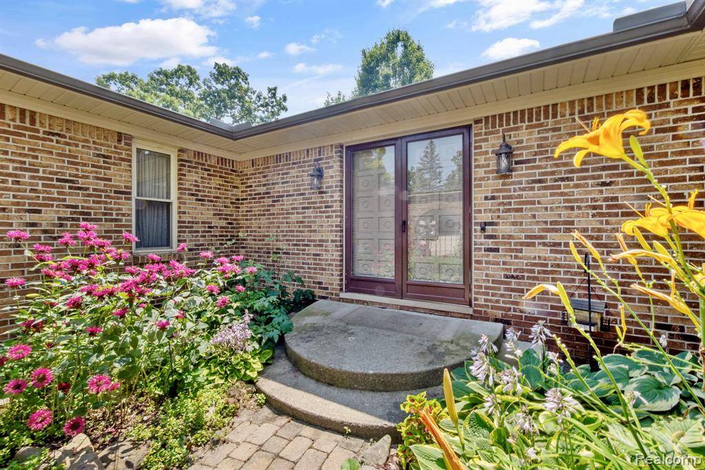 Davison, MI 48423,8400 Oak Shade Court