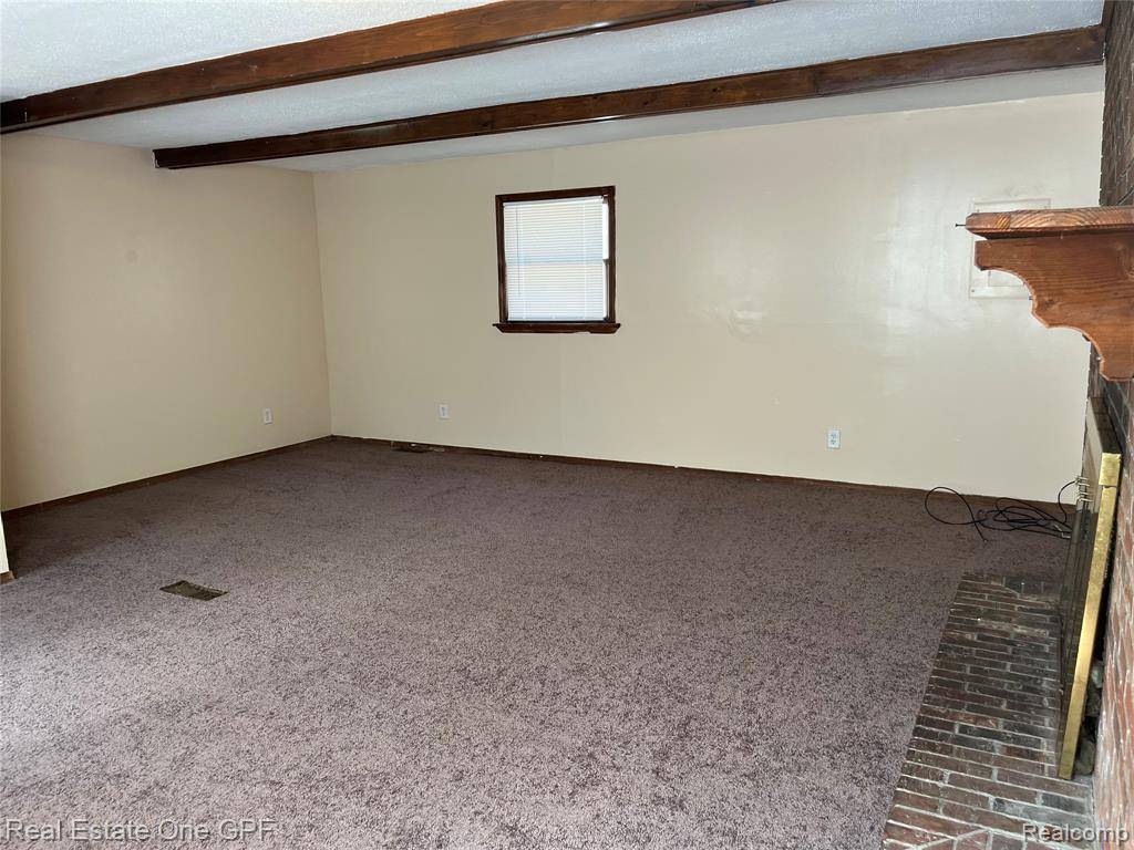 Warren, MI 48089,11267 JACKSON Avenue