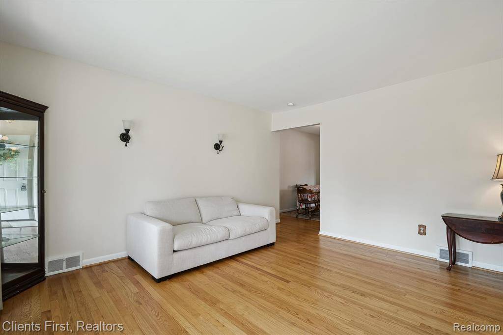Garden City, MI,939 Deering Street