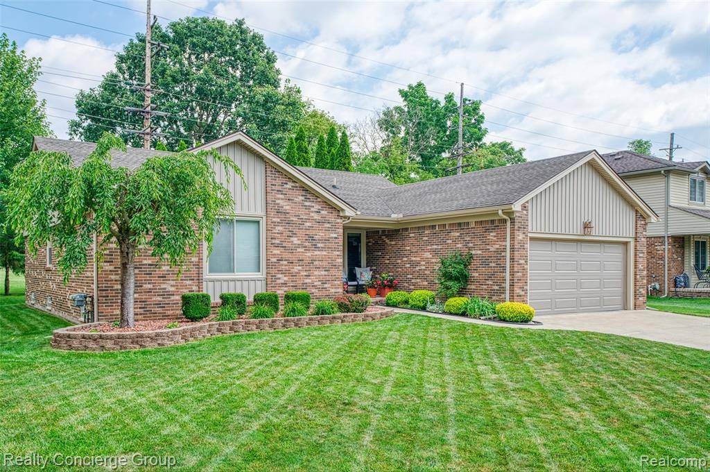 Livonia, MI 48152,31260 Mayville Street