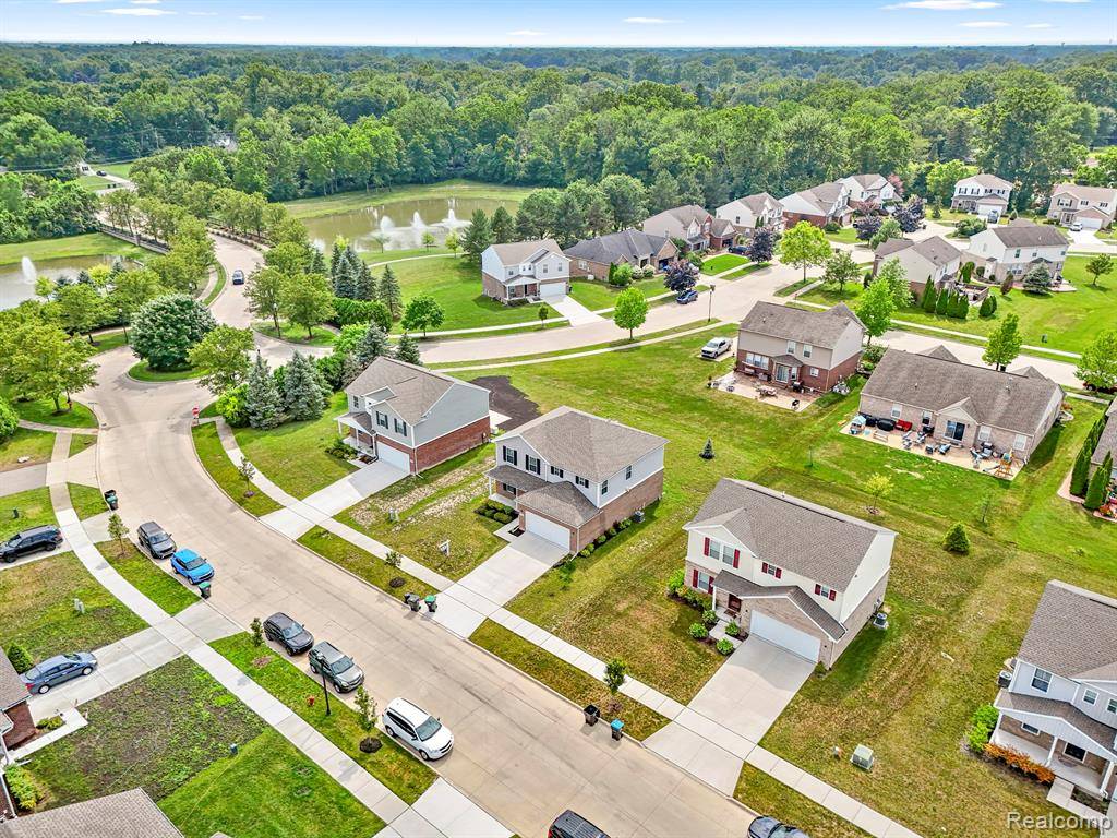 Dearborn Heights, MI 48180,10834 Lakeview Drive