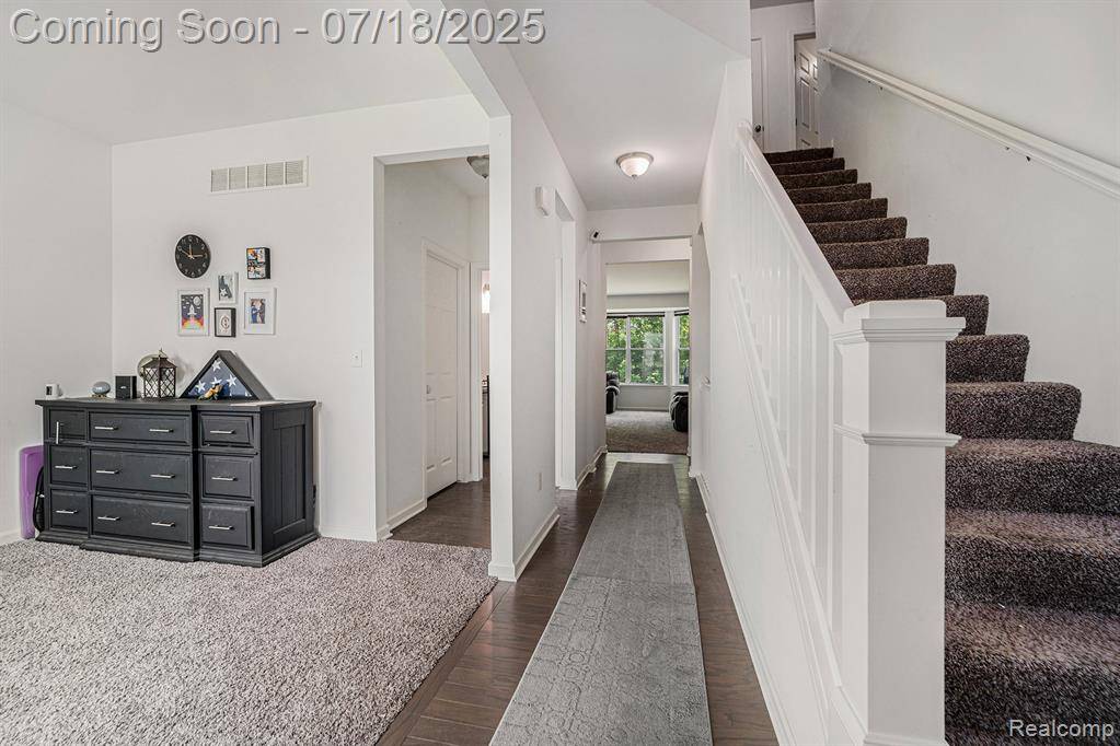 Ypsilanti, MI 48197,9301 White Tail Drive
