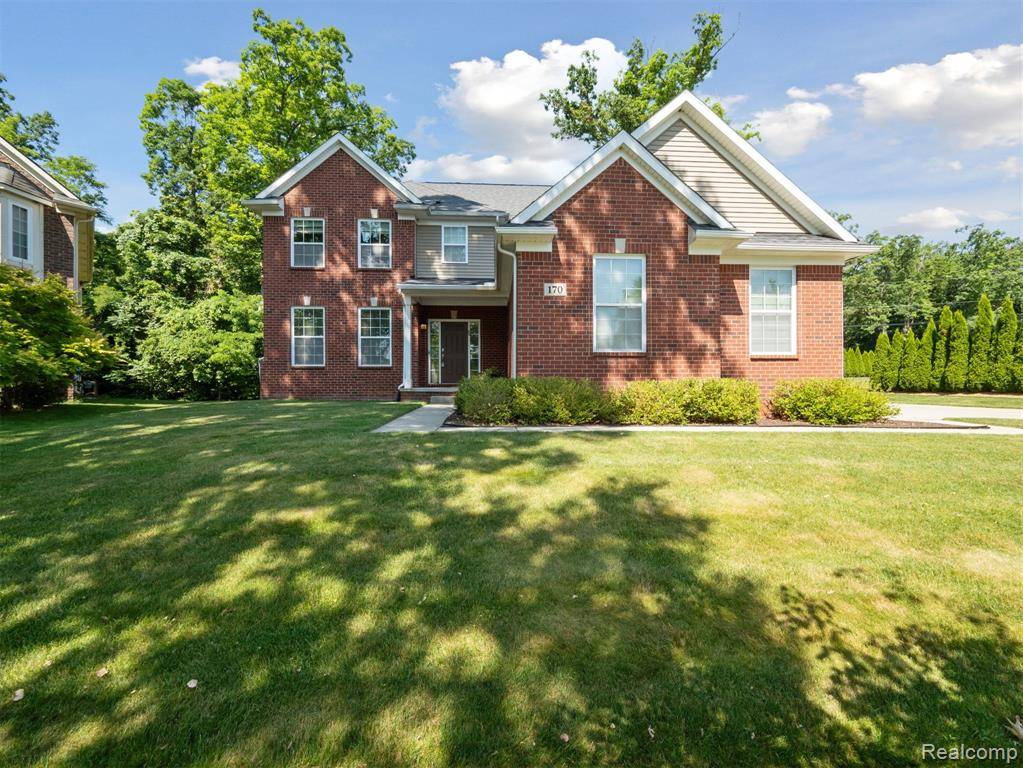 Commerce Twp, MI 48390,170 W Reed Lake Court