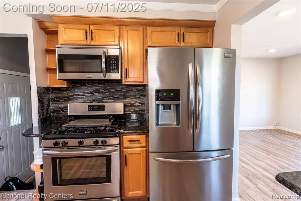 Fraser, MI 48026,18630 Woodbine