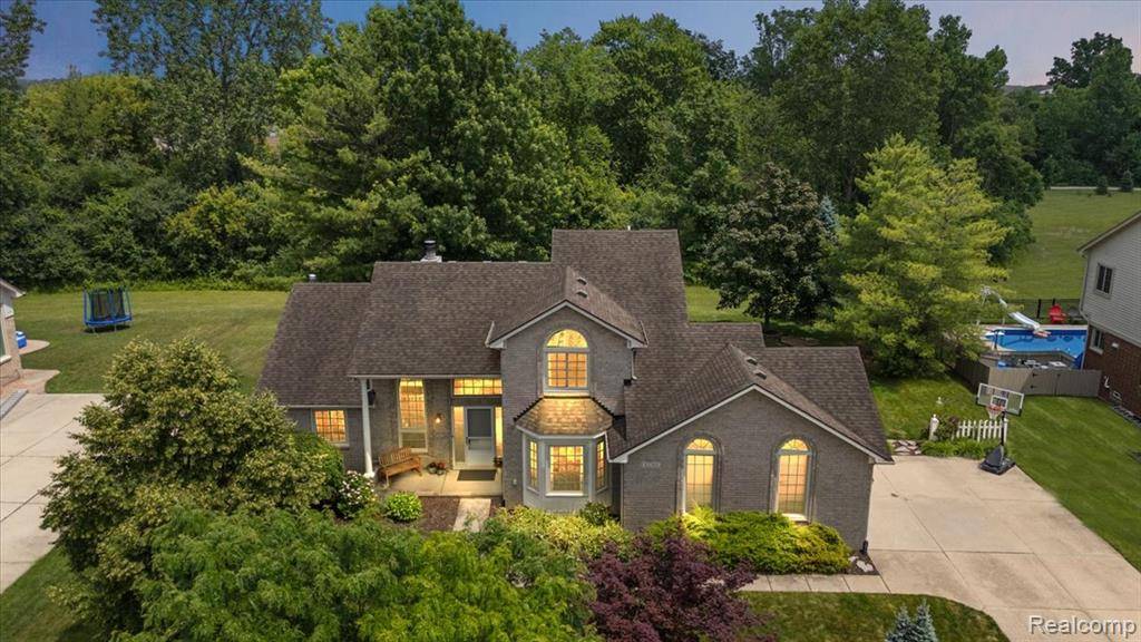 Sterling Heights, MI 48314,42764 Bloomingdale Drive