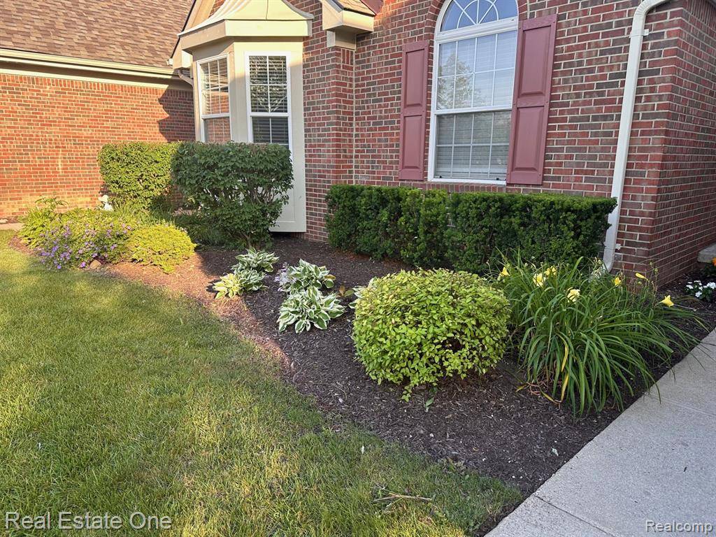 Commerce Twp, MI 48390,820 Woodhaven Drive
