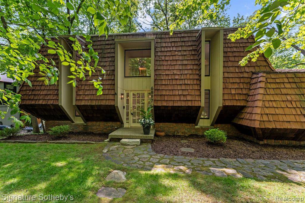 Clarkston, MI,6897 DEERHILL Drive