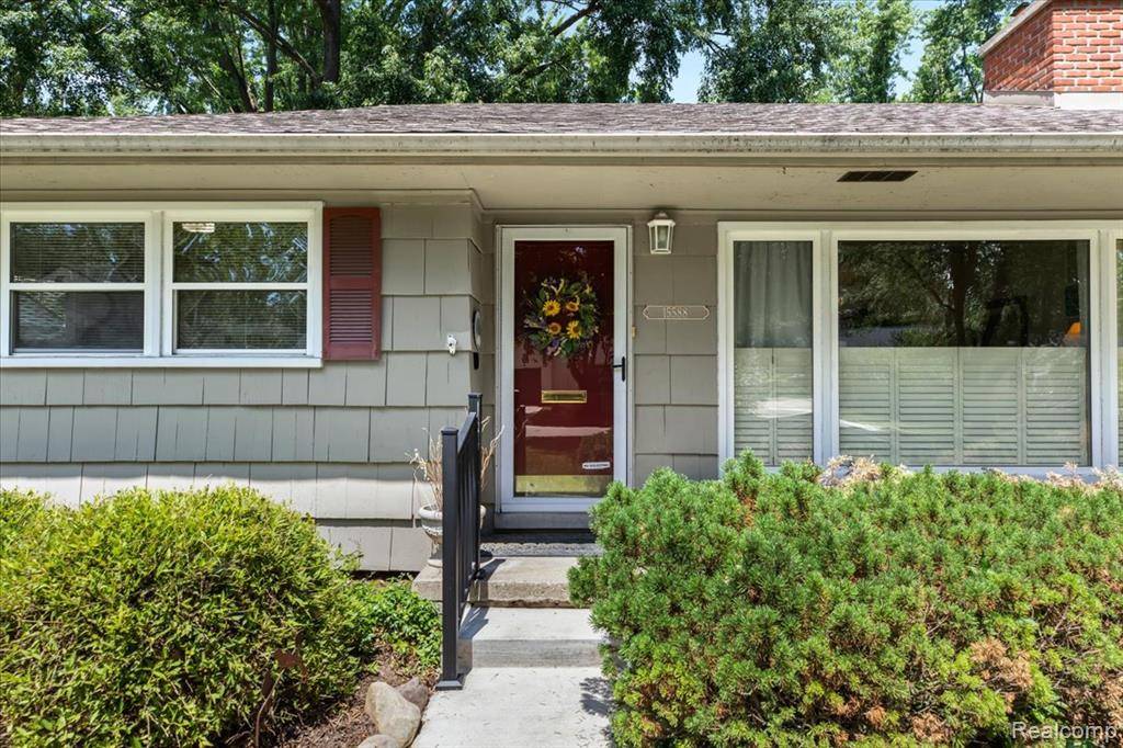 Beverly Hills, MI 48025,15588 Kirkshire Avenue