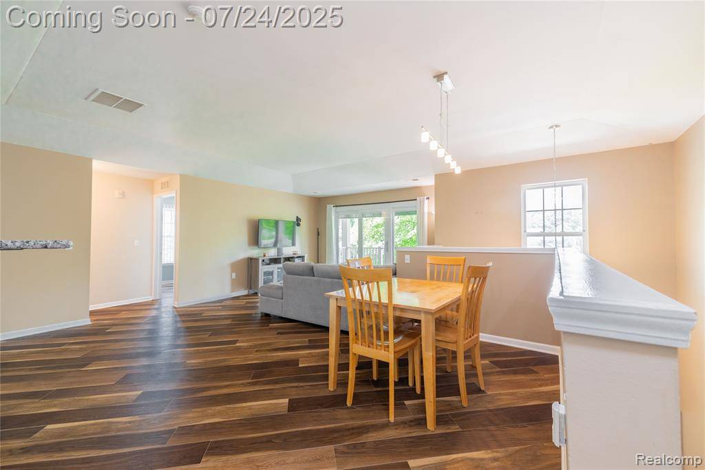 Canton, MI 48188,4144 Berkeley Avenue