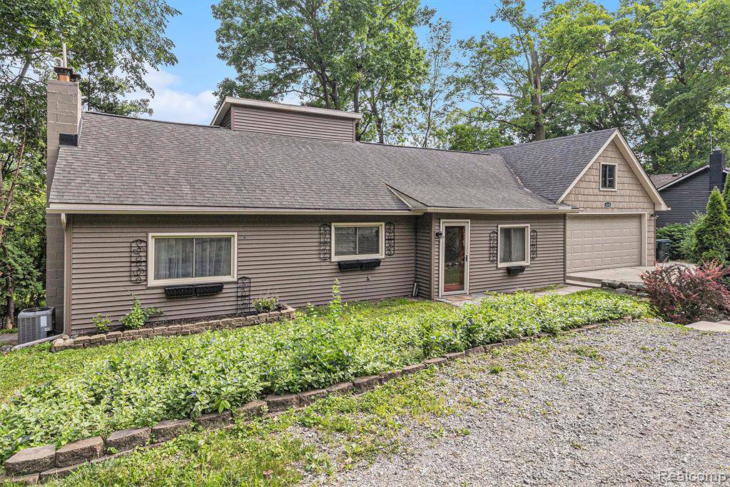 Lake Orion, MI 48362,1030 Forest Lake Boulevard