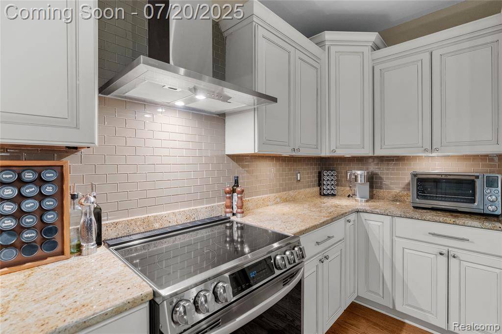 Clarkston, MI 48348,9589 Wellington Court