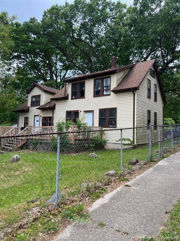 Detroit, MI 48219,16845 Dolphin Street