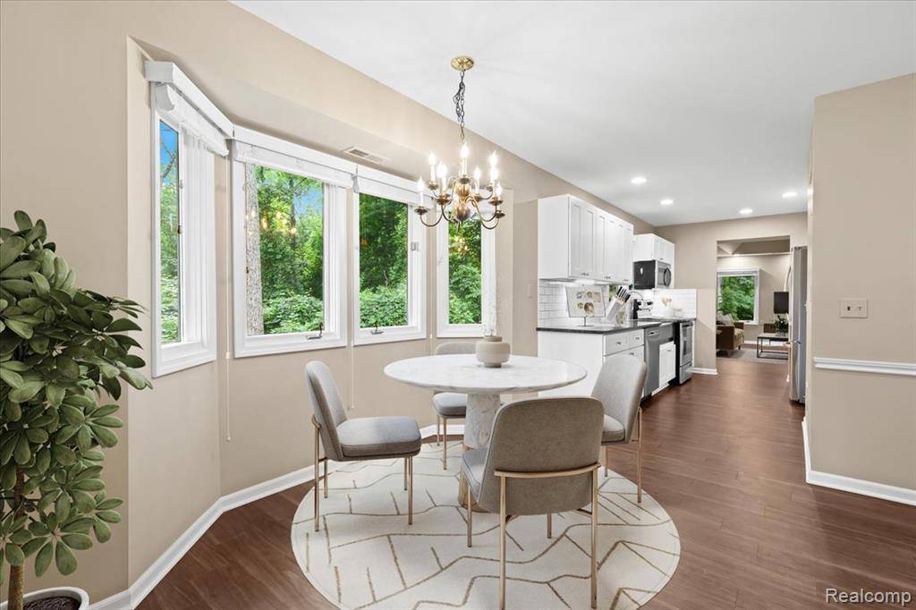 Farmington Hills, MI 48336,21291 Juniper Court