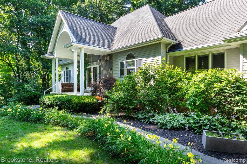 Clarkston, MI,8808 Big Lake Road