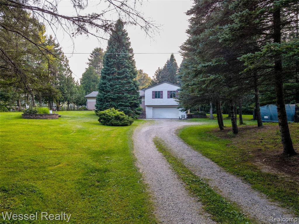 Leonard, MI 48367,2465 Texter Road