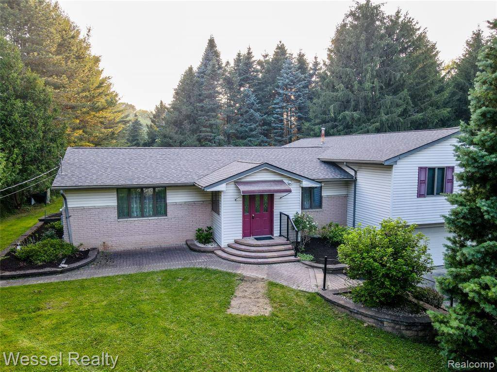 Leonard, MI 48367,2465 Texter Road