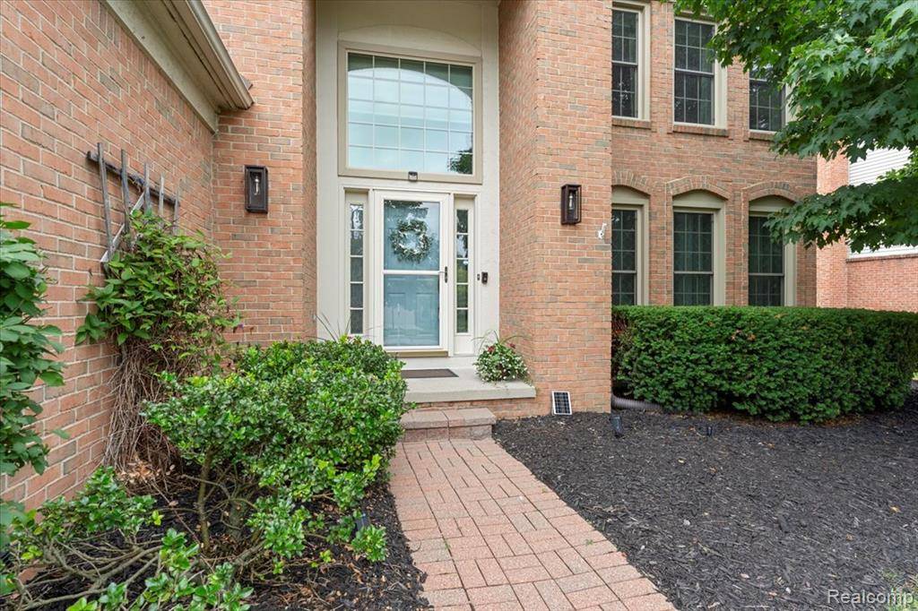 Canton, MI 48188,1561 Glengarry Boulevard