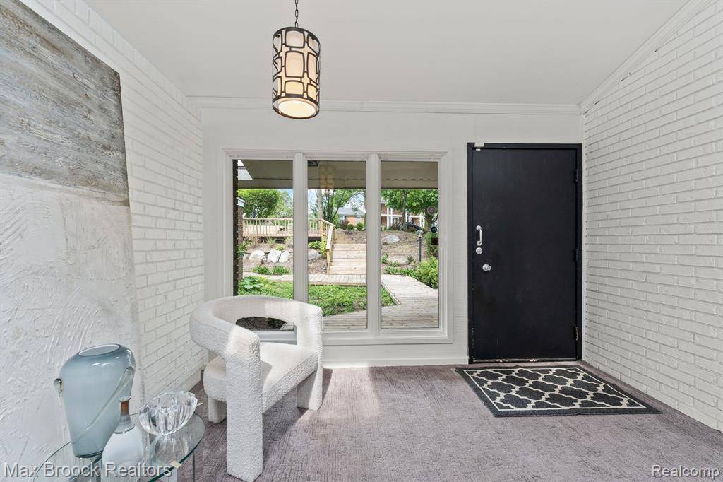 Bloomfield Hills, MI 48302,4355 Middleton Drive