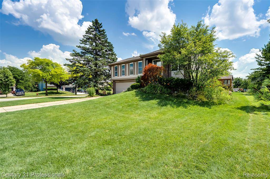 Novi, MI,40309 Franklin Mill Street