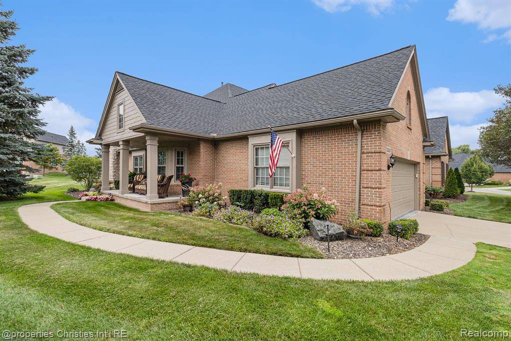 South Lyon, MI 48178,23331 Sawgrass S Court