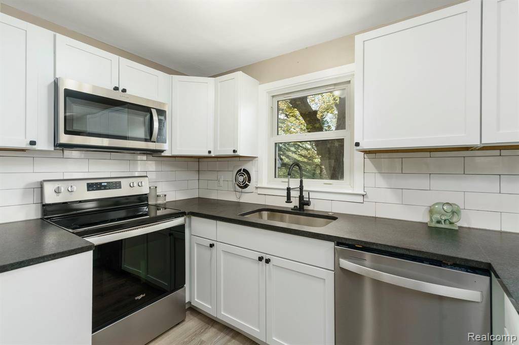 Clarkston, MI,5721 Corunna Avenue