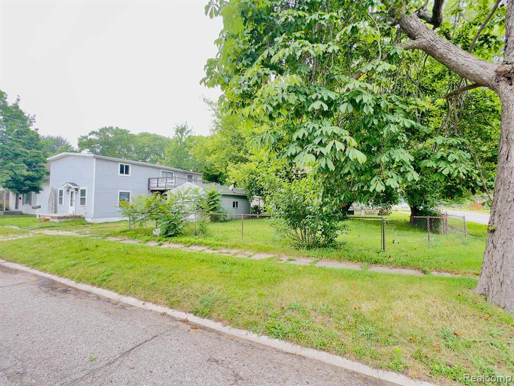 Port Huron, MI 48060,909 Elmwood Street