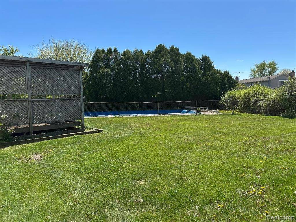 Sterling Heights, MI 48310,37631 Douglas Court