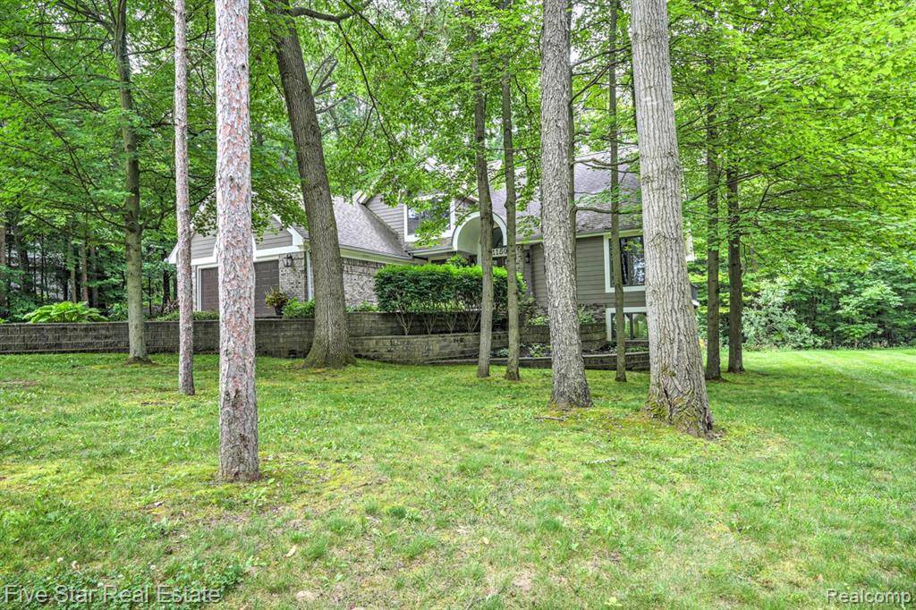 Ortonville, MI 48462,1150 Rolling Pines Drive