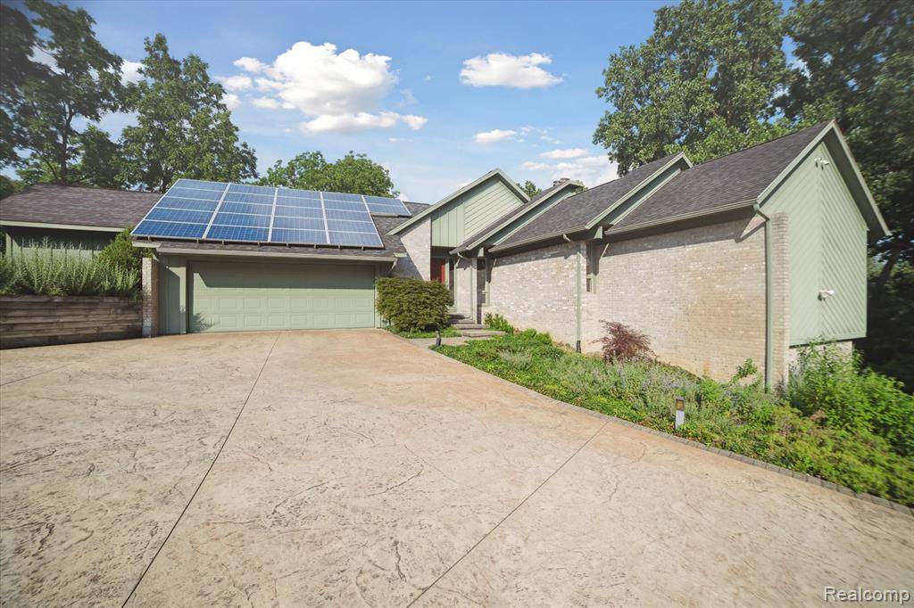 Ann Arbor, MI 48105,2172 Anns Way
