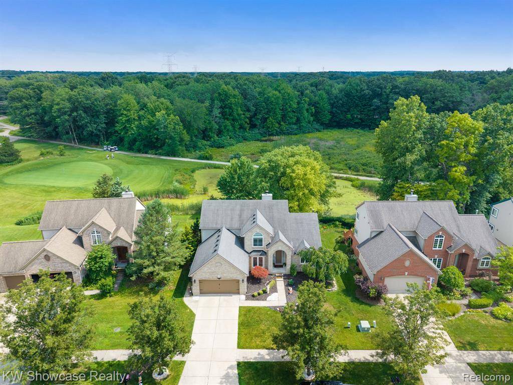 Commerce Twp, MI 48382,2424 IVY HILL Drive