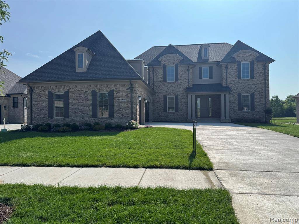 Macomb, MI 48315,55590 Laurel Oaks Lane