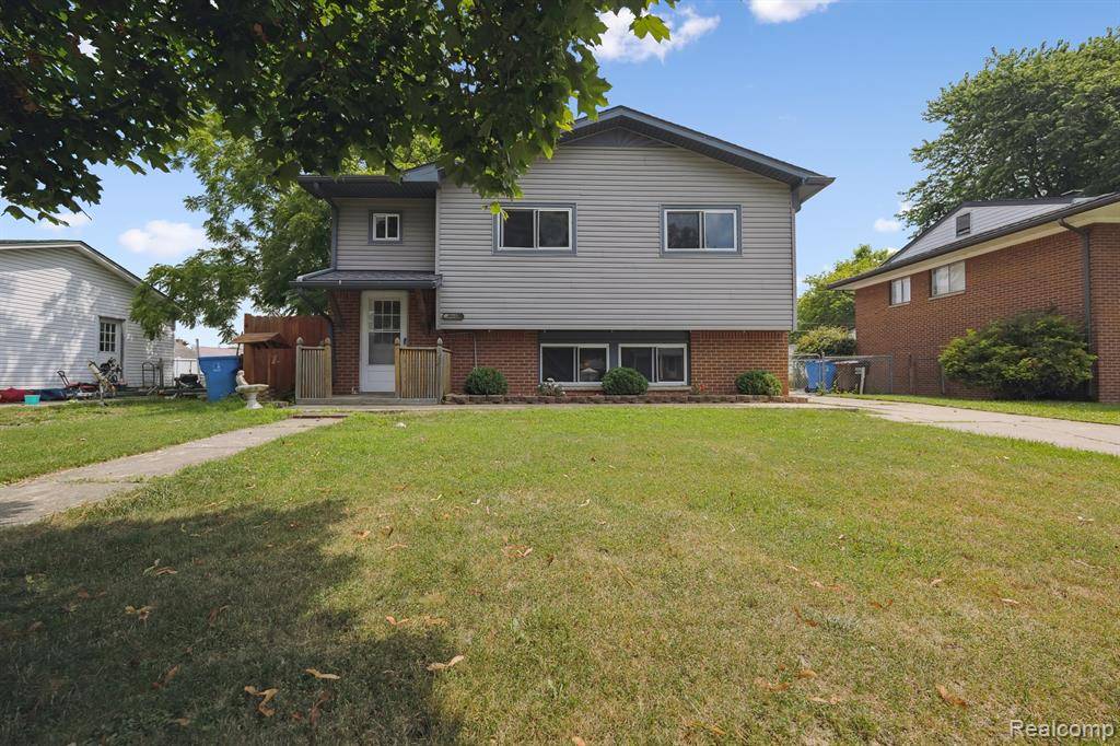 Rockwood, MI,30011 Young Drive